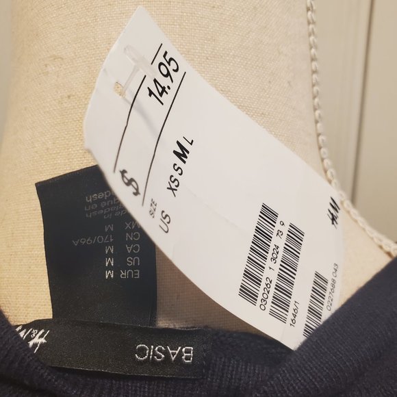 NWT H&M Cardigan - Size M - Picture 2 of 5